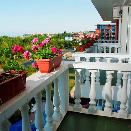 ホテル Zaara サニービーチ