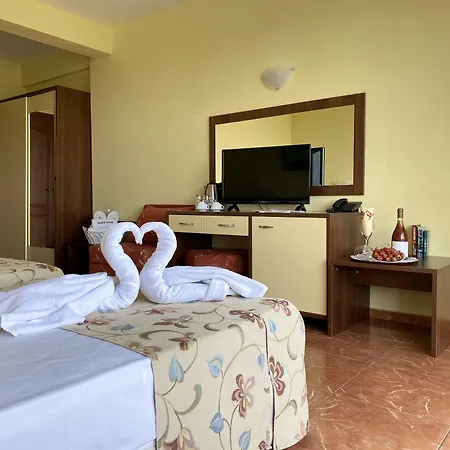 Zaara 3* サニービーチ