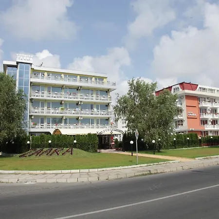 Zaara סאני ביץ'
