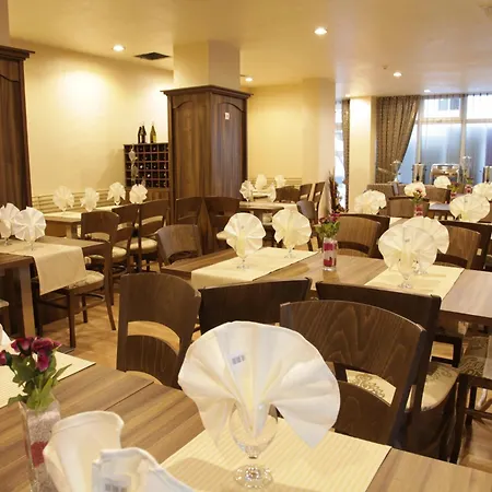 Zaara 3* サニービーチ