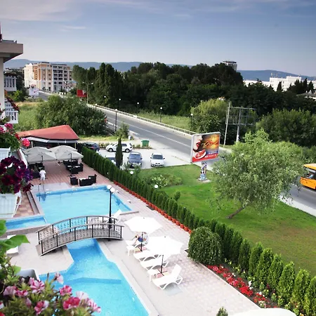 Hotel Zaara 3*